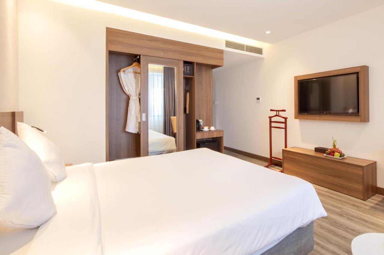 Merlot Hotel Nha Trang Buitenkant foto