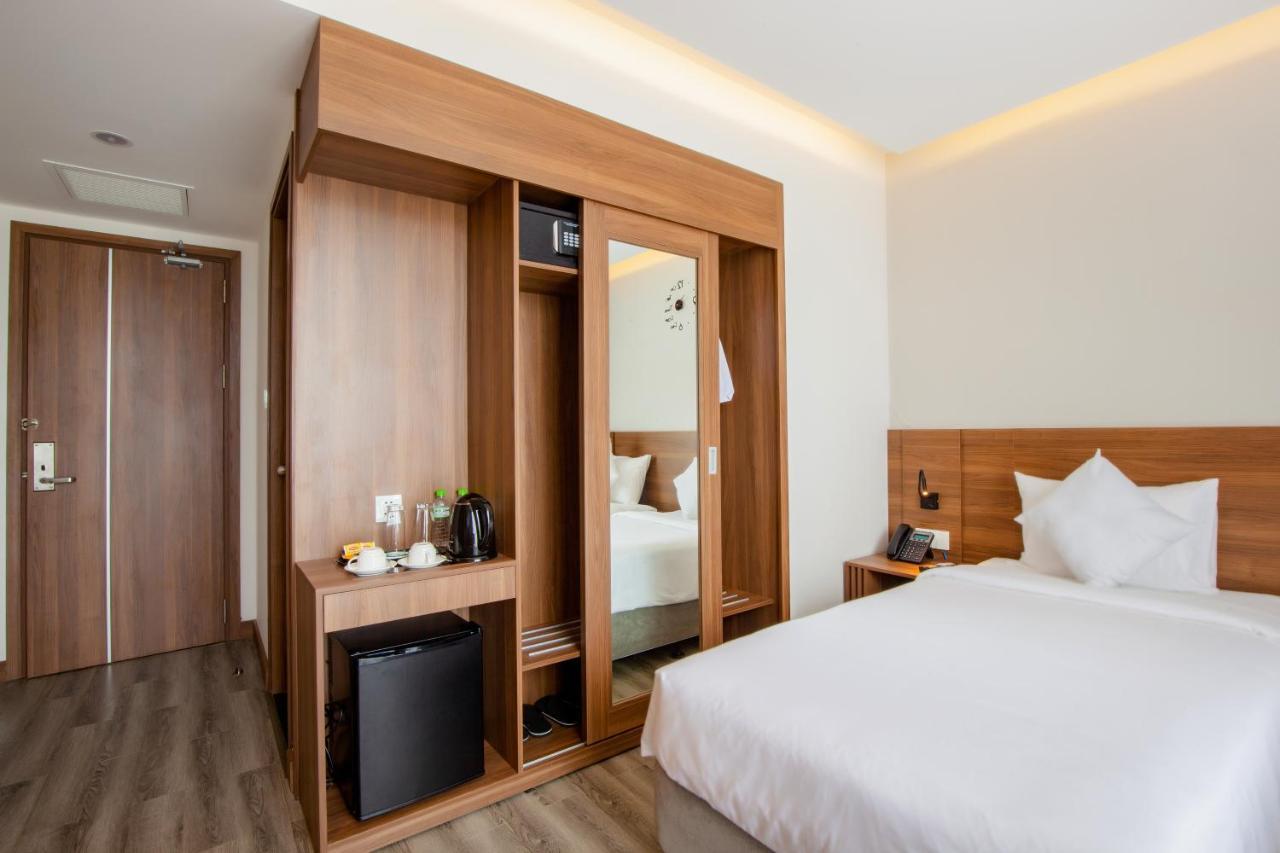 Merlot Hotel Nha Trang Buitenkant foto